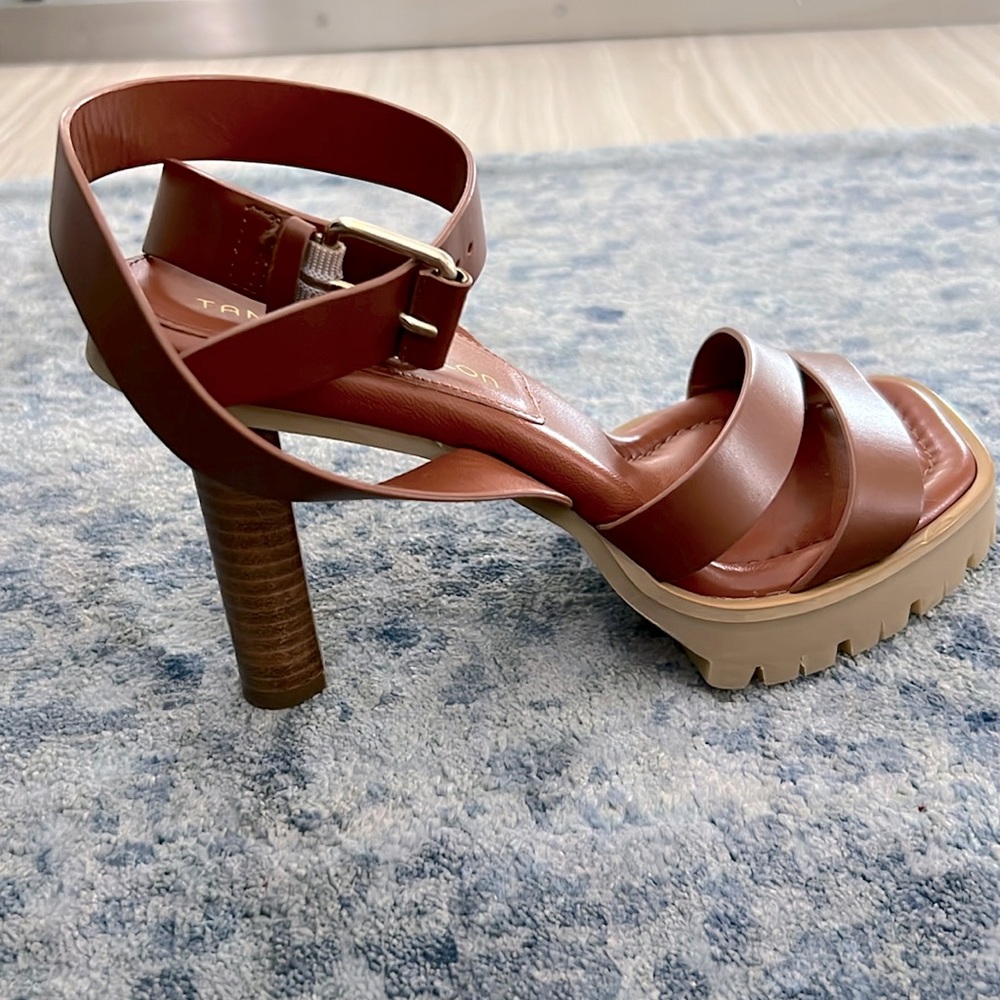Irina Shayk x Tamara Mellon sun valley sandal